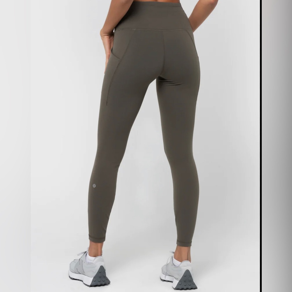 Lulu Size 2 Green leggings